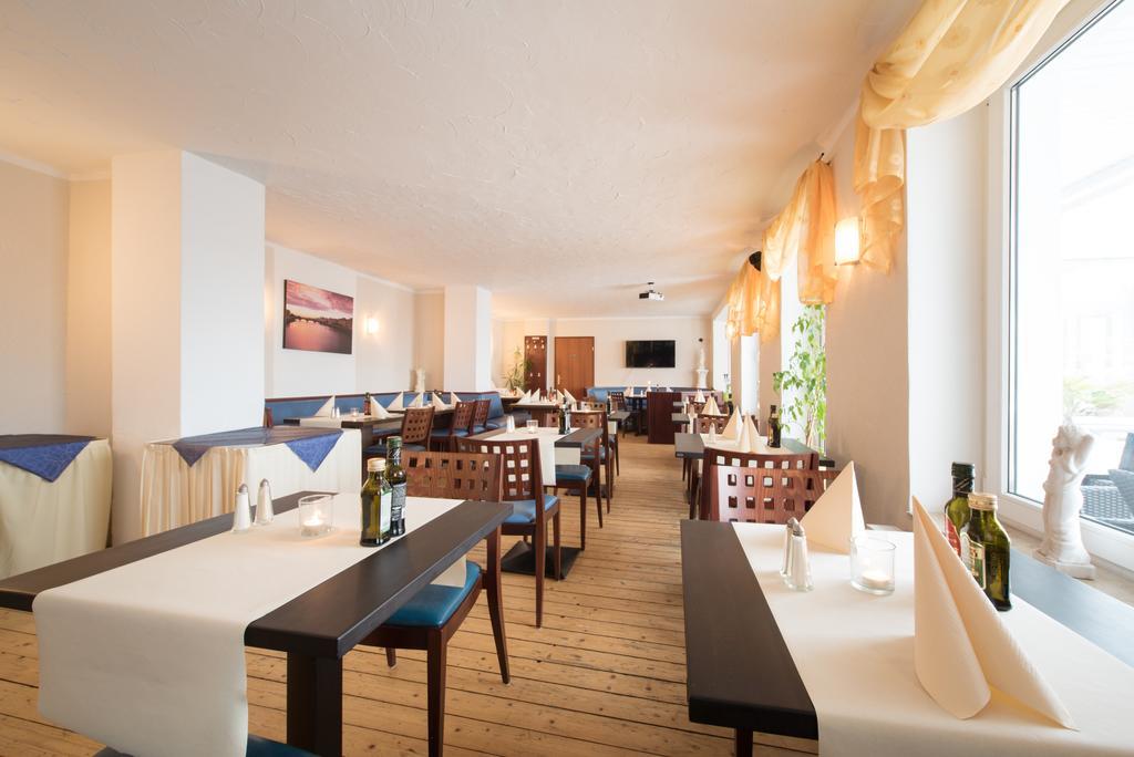זאסניץ Hotel Koenigslinie מראה חיצוני תמונה